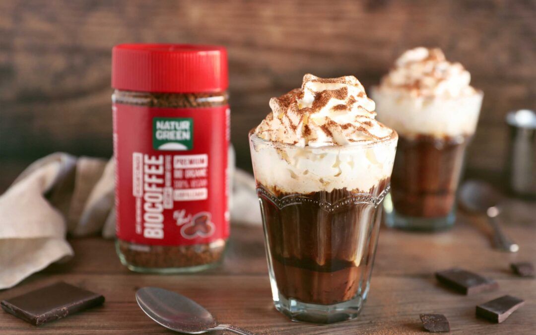 Café vienés vegano con chocolate